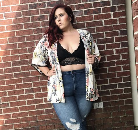 Bralette Outfit Plus Size, Bralette Outfit Summer, Wardrobes Ideas, Curvy Fashion Summer, Bralette Outfit, Curvy Fashionista, Spring Clothes, Womens Fashion Edgy, Dope Fashion