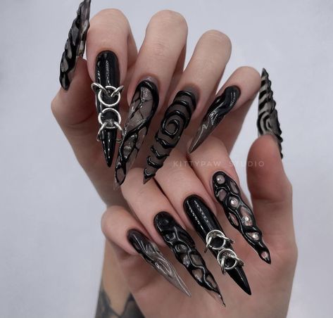 Black Halloween Nails, Holloween Nails, Punk Nails, Gothic Nails, Nagel Tips, Goth Nails, Grunge Nails, Her Nails, Really Cute Nails