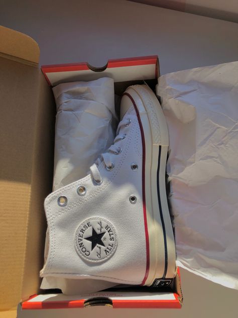 White Chuck Taylors Aesthetic, Converse Chuck 70 White, White Converse Chuck 70, Chuck 70 White, White Chuck 70, Chuck 70 Converse, Converse Chuck 70s, Converse 70, Converse All Star White