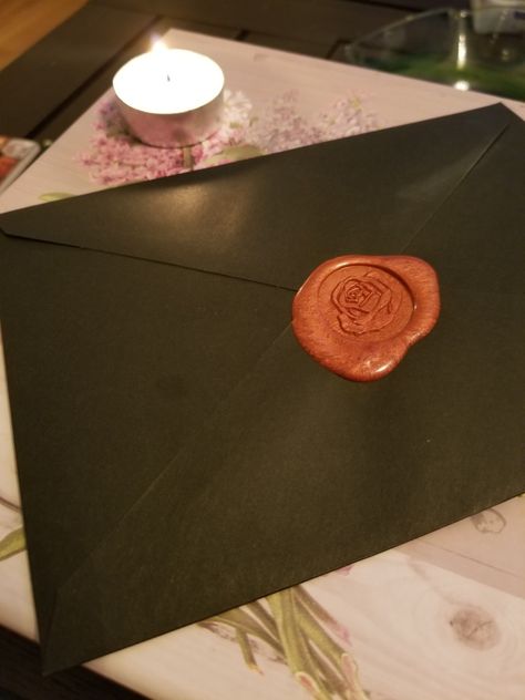 Copper wax with rose seal on black envelope. Used silver metallic brush pen for addressing the envelope. Black Envelope Aesthetic, Envelope Tutorial, Black Envelope, Matric Dance, Black Envelopes, Custom Stamp, Inheritance Games, Cold Blooded, Envelope Art