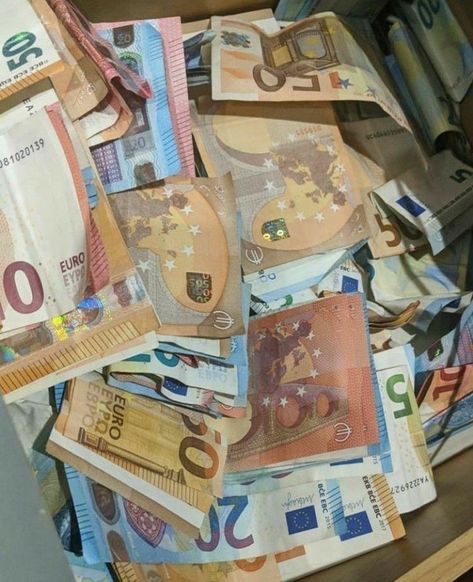 DÉMONSTRATION DE PORTEFEUILLE MAGIQUE, VIDÉO DE PORTEFEUILLE MAGIQUE Money Luxury, Money Rich, All Currency, Currency Note, Money Cant Buy, Notes Online, Money Cant Buy Happiness, Fake Money, Money Pictures