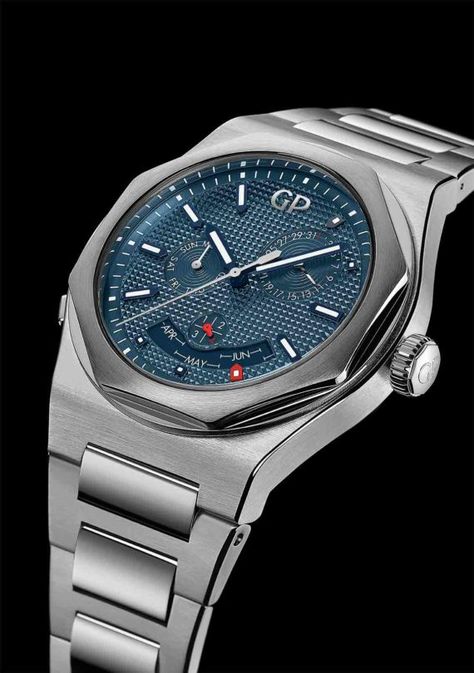 The Girard-Perregaux Laureato Perpetual Calendar is powered by the in-house made, self-winding movement, Caliber GP01800-0033.  #girardperregaux #watchtime #SIHH2019 #watchnerd Army Watches, Girard Perregaux, Heart Rate Monitor Watch, Men's Watches Luxury, Skeleton Watches, Invicta Watches, Richard Mille, Perpetual Calendar, Seiko Watches