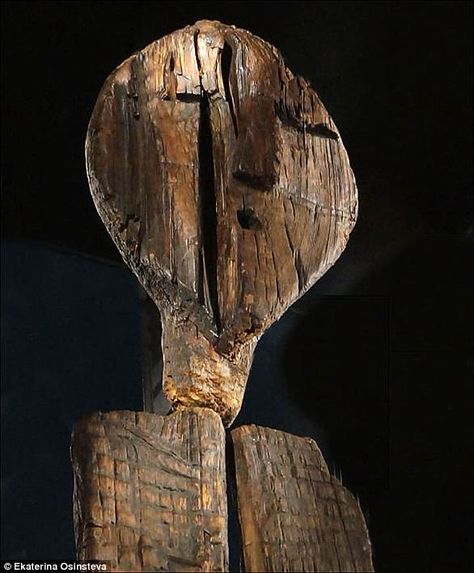 Ancient wooden statue found in Russia is older than Egypt's pyramids | Daily Mail Online Small Nails, Ancient Statues, Egyptian Pyramids, Prehistoric Art, Wooden Statues, Unique Sculptures, Shiga, Ancient Mysteries, Woodworking Jigs