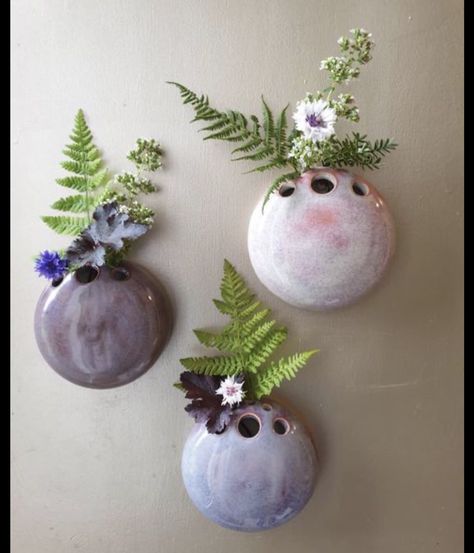 Wall Hanging Ceramic Art, Wall Vase Ceramic, Bud Vase Pottery, Ceramic Wall Vase, Ceramic Vases Diy, Sea Ceramics, Hanging Pottery, Ceramic Wall Planters, Wall Planters