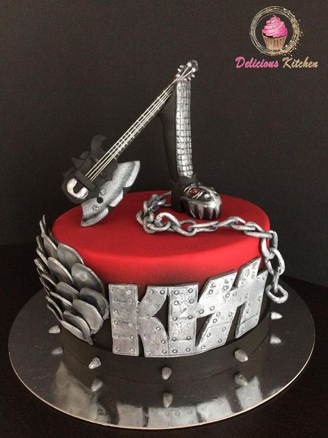 Raiders Cake, Band Cake, Kiss Party, Cake Band, Music Cakes, Rock N Roll Party, Birthday Kiss, Rock Cake, Birthday Cakes For Women