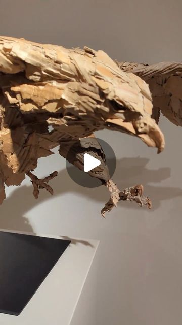 Great Sculpture on Instagram: "Sculptor @olivierbertrandsculpture olivier bertrand French #artist creating life-sized #sculptures with cardboard. #sustainability #artivist #art #cardboard www.olivierbertrandsculpture.com 'No hope for the prey' in flight #the_great_sculpture #cardboardsculpture #cardboardwork #cardboardartist #artpaper #upcycling #upcycle #upcyclingart #contemporaryart #contemporarysculpture #belgium #eagle #falcon #birds #birdsinflight #birdsinart #animallovers #animalsoninstagram #animalart #art_abay" Falcon Hawk, Sea Sculpture, French Sculptor, Cardboard Sculpture, Sculpture Park, Contemporary Sculpture, Bird Sculpture, Sculpture Painting, Modern Sculpture