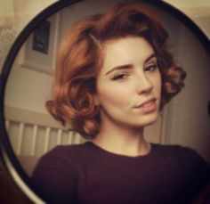 Short Hair Pin Curls, Wedding Hairstyles Short Hair, Pin Curl Hair, Vintage Wedding Hairstyles, Wedding Hairstyles Short, Retro Wedding Hair, Teenage Hairstyles, Victory Rolls, How To Curl Short Hair