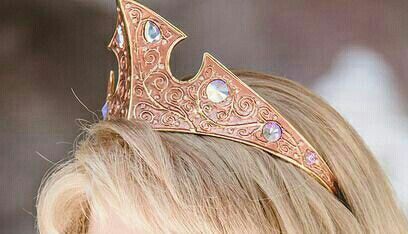 Princess Aurora Crown, Aesthetic Aurora, Sleeping Beauty Aesthetic, Vintage Princess Aesthetic, Aurora Aesthetic, Aurora Hair, Aurora Wedding, Princess Fairytale, Fairytale Aesthetic