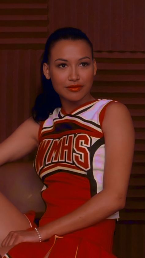 Santana Lopez Wallpaper, Santana Glee, Diana Argon, Glee Santana, Glee Funny, Naya Rivera Glee, Unholy Trinity, Becca Tobin, Santana Lopez