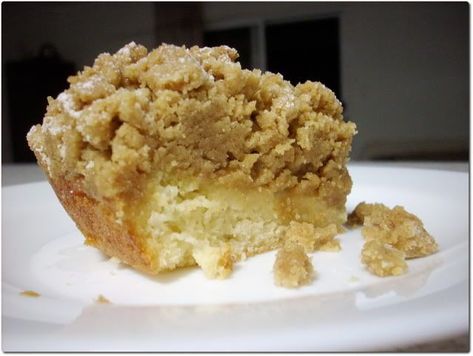 New York Crumb Cake Recipe, New York Crumb Cake, 2 Ingredient Pumpkin Muffins, Crumb Cake Muffins, Cake Receipe, Pumpkin Muffins Easy, Coffee Cake Recipes Easy, Crumb Cake Recipe, Martha Stewart Recipes