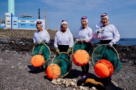 Fisherman Aesthetic, Korean Mythology, Jeju City, Books Fanart, Tea History, Jacques Fath, Good Introduction, Fishing Photography, Product Shoot