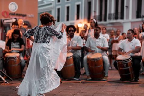 A Guide to Music in Puerto Rico | Discover Puerto Rico Puerto Rico Outfits, Puerto Rico Clothing, Puerto Rican Music, Ancient Music, Collective Soul, Puerto Rican Culture, Dance Steps, Cultural Experience, Music Wallpaper