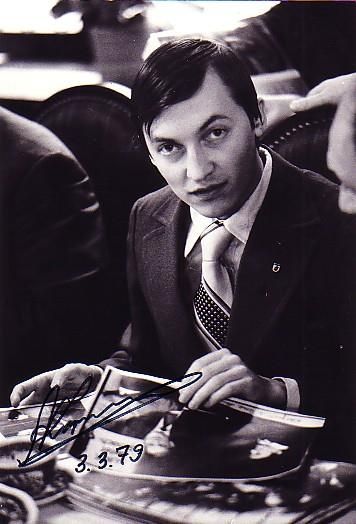 Anatoly Karpov Anatoly Karpov, Chess Players, Chess, Fictional Characters, Pins, Quick Saves