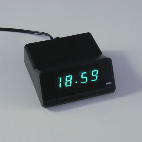 BRAUN DN 40 Alarm Clock Loftie Alarm Clock, Alarm Clock Digital, Braun Clock, Braun Alarm Clock, Minimal Digital Alarm Clock, Braun Dieter Rams, Radio Alarm Clock, Braun Design, Alarm Clocks