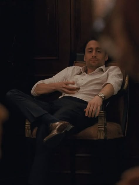 Roman Roy Aesthetic, Succession Roman Roy, Succession Roman, Roman Roy, Sick Puppies, Hounds Of Love, Kieran Culkin, Classical Piano, Just Be Happy