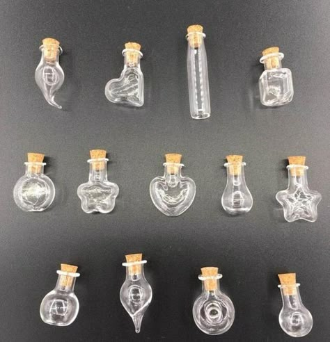 10pcs/lot Bulb round heart square stars Teardrop Shape Mini Glass Bottles Jars with Cork Wish Note Craft Bottle (Clear) Bottle Necklace Diy, Craft Bottle, Bottles Diy, Diy Pendants, Notes Craft, Magic Bottles, Small Glass Bottles, Glass Bottles With Corks, Mini Glass Bottles