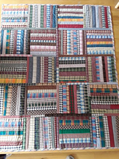 Quilts With Plaid Fabrics, Baby Memory Quilt, Plaid Quilts, Quilt Shirt, Shirt Quilts, Flannel Quilts, Scrappy Quilt Patterns, String Quilts, Plaid Quilt