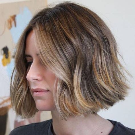 27 Stunning Examples of Balayage Brown Hair | Who What Wear Balayage On Brown Hair, Short Balayage, Brown Bob Hair, Chris Appleton, Blonde Balayage Bob, Beauty Hair Color, Bronde Balayage, Blond Balayage, Short Brown Hair