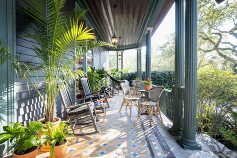 Sara Ruffin Costello fashions quirky interiors for The Chloe hotel Orange Leather Sofas, New Orleans Garden District, Pool Shade, Plush Furniture, New Orleans Hotels, Valspar Paint, Private Lounge, Garden District, Hotel Interiors