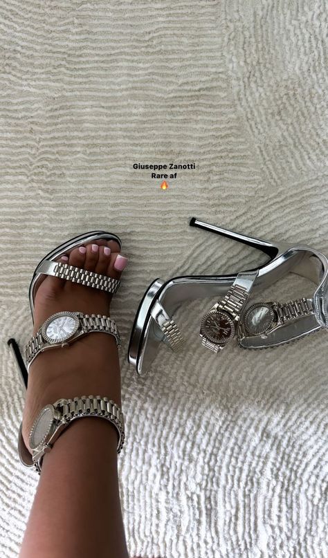 Giuseppe Zanotti Heels, Pretty Shoes Sneakers, Fashion Shoes Heels, Shoes Heels Classy, Culture Magazine, Hype Shoes, Shoe Inspo, Girly Shoes, Aesthetic Shoes