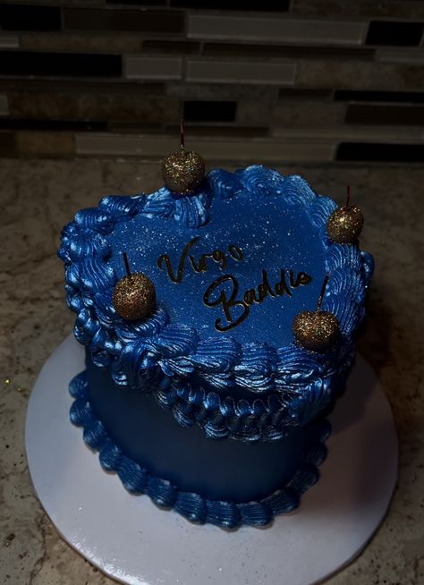 Sapphire Birthday Cake, Royal Blue Heart Cake, Royal Blue Birthday Cake For Women, Blue 30th Birthday Cake, 18th Birthday Party Ideas Blue, 21st Birthday Ideas Blue, 18th Birthday Cake Blue, Blue Sweet 16 Cake, Dark Blue Birthday Cake