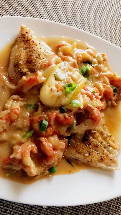 Baked Cajun Catfish, Catfish Dishes, Crawfish Recipe, Baked Catfish Recipes, Cajun Catfish, Crawfish Étouffée, Coop Can Cook, Baked Catfish, Catfish Recipe