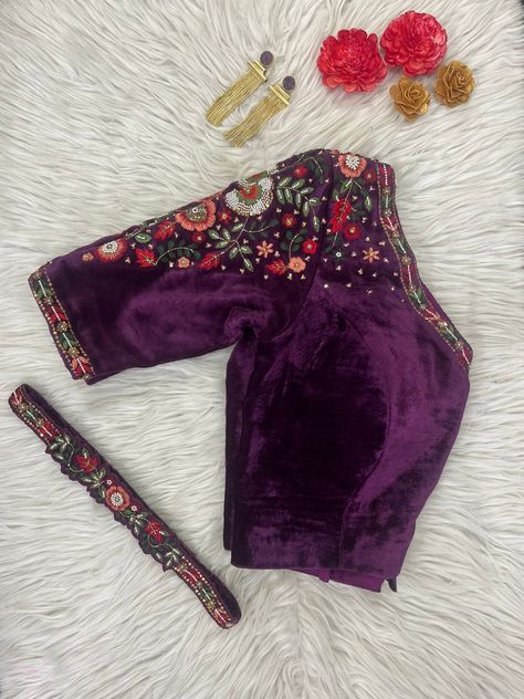 Velvet Blouse Work Designs, Purple Velvet Blouse, Back Open Blouse, Lengha Blouse, Embroidered Blouses, Open Blouse, Latest Blouse Designs Pattern, Pearl Work, Velvet Blouse