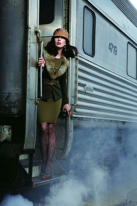 Orient Express Fashion, Railroad Photoshoot, Vintage Pinup Photoshoot, Kawaii Clothes Goth, Express Fashion, Vintage Photoshoot, Cottage Charm, Train Photography, Picture Beautiful