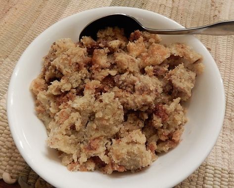 Hundred-year-old Recipe for Bread Stuffing – A Hundred Years Ago Betty Crocker Stuffing Recipe, Old Fashioned Dressing Recipe, Old Fashion Dressing Recipe, Old Fashioned Dressing, Old Fashioned Stuffing, Betty Crocker Cookbook, Recipe For Bread, Sage Stuffing, Bread Stuffing