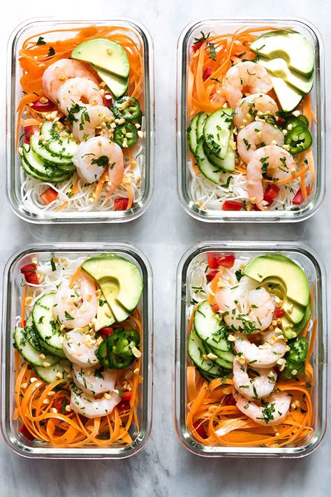 Healthy meal-prep recipes for the Week. Via Eatwell101.com Meal Prep Poke Bowl, Poke Bowl Lunch Prep, Easy Fitness Meals, Meal Prep Asian Noodles, Glass Bowl Meal Prep, Noodle Meal Prep Jar, Recipes For The Week, Bowl Meal Prep, Fitness Meal Prep