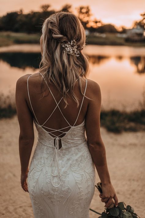 Dress Pics, White Spaghetti Strap Dress, Hair Garland, Diy Wedding Hair, Gown Pictures, White Spaghetti, Boho Wedding Hair, Desert Fashion, Elegant Wedding Hair