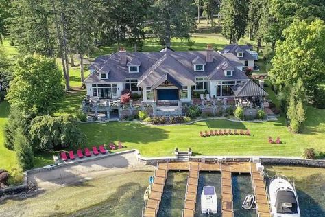 Lake house on lake George, New York Lake House Summer, Candlewood Lake, Lake House Rentals, Modern Mountain House, Lake Houses, Lake Travis, Big Lake, Summer Lake, Lakefront Homes