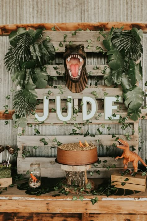 Dinosaur Party Outside, Simple Dinosaur Birthday Party Decorations, Three Rex Birthday Backdrop, 4 A Saurus Birthday, Dinosaur Birthday Party Neutral, Fall Dinosaur Birthday Party, Green And Gold Dinosaur Party, Roar 4 Birthday, Rustic Dinosaur Party