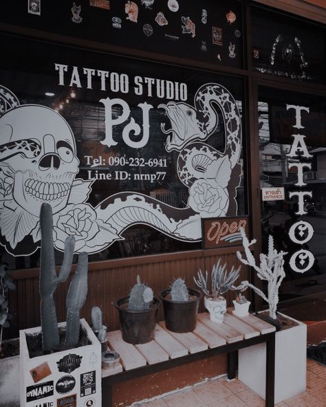 Tattoo Studio Aesthetic, Aurora Tattoo, Black Sheep Tattoo, Tattoo Shop Interior, Tattoo Studio Interior, Tattoo Website, Sheep Tattoo, Tattoo Station, Studio Aesthetic