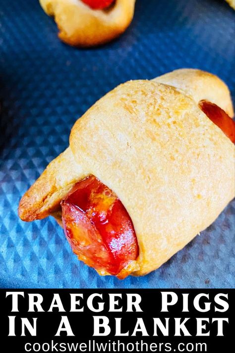 close up picture of pigs in a blanket Smoked Pigs In A Blanket, Hot Dog Crescent Rolls, Easy Smoker Recipes, Bbq Backyard, Sausage Wrap, Bbq Appetizers, Pellet Grill Recipes, Traeger Recipes, Traeger Grill