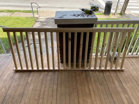 How to Build Your Own Porch Railings - Dengarden How To Build A Deck Railing, Back Porch Railing Ideas, Porch Banister Ideas, Wood Porch Railing Ideas, How To Build Porch Railing, Small Front Porch Railing Ideas, Porch With Railing, Diy Porch Railing, Craftsman Porch Railing