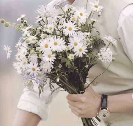 Veautiful days Taehyung Holding Flowers, Taehyung Flower Photoshoot, Flower Photoshoot, Taehyung Photoshoot, Cute Simple Wallpapers, Cute Wallpaper For Phone, Bts Aesthetic Pictures, Blackpink And Bts, Kim Taehyung Wallpaper