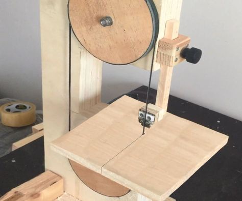 Diy Bandsaw, Band Saws, Used Woodworking Tools, Woodworking Saws, Antique Woodworking Tools, Woodworking Tools Workshop, Essential Woodworking Tools, Best Woodworking Tools, Band Saw