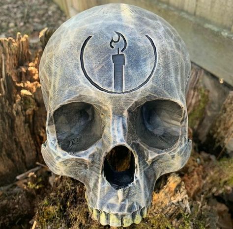 Halo Grunt, Laughing Skull, Halo Cosplay, Real Bones, Human Skull, Leg Tattoos, Life Size, Skull Tattoo, Party Planning