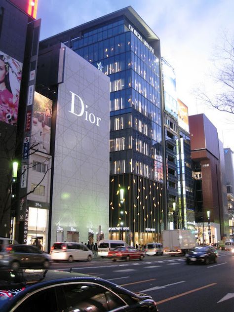 Ginza shopping district, Tokyo  http://www.pretty-random-things.com/2012/04/snapshots-of-japan.html Tokyo Luxury, Architectural Wallpaper, Japan Luxury, Dior Store, Atrium Design, Tokyo Aesthetic, Winter In Japan, Ginza Tokyo, Shopping District