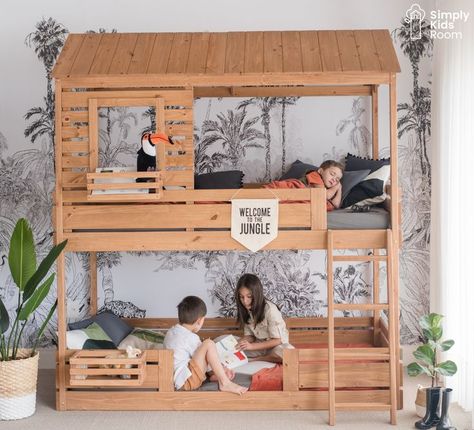 Having a tree house is almost every child’s dream and nothing better than have your own tree house in your bedroom 🌲 Nursery Sage, Toddler Bunk Beds, Wood Bunk Bed, Solid Wood Bunk Beds, House Bunk Bed, Loft Bunk Beds, Wood Bunk Beds, Shared Room, Kids Bunk Beds