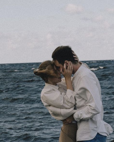 Tru Love, Christian Couples, Winter Beach, Moody Photography, Beach Photography Poses, Winter Photo, Cute Couples Hugging, Visual Poetry, Cinematic Photography