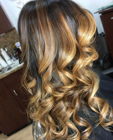 Blonde Balayage Sew In Weave, Caramel Highlights On Black Women, Hair Expo, Chic Hairstyle, Natural Hair Short Cuts, Brown Hair With Blonde Highlights, Honey Blonde Hair, Syracuse Ny, Hot Hair Styles