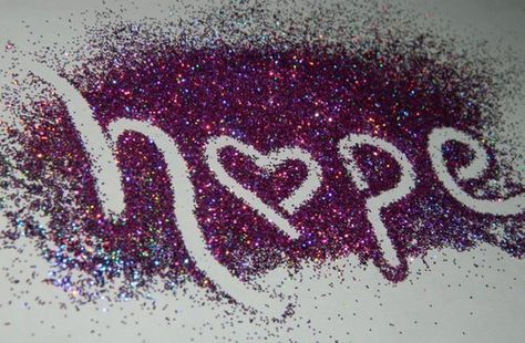 sparkle Glitter Tumblr, 2010s Aesthetic, Glitter Photo, I Want To Travel, Glitter Gold, Hope Is, Sparkles Glitter, Purple Glitter, All That Glitters