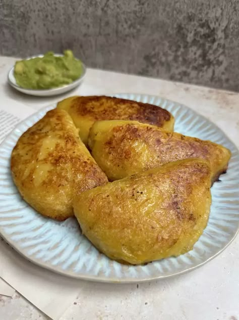 Cheesy Plantain Empanadas by truffleandegg | Quick & Easy Recipe | The Feedfeed Plantain Empanadas Cheese, Cheesy Plantain Empanadas, Plantain Empanadas, Jamaican Meals, Mashed Plantains, Baked Plantains, 3 Ingredient Recipe, Ecuadorian Food, Plantain Recipes