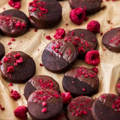 Dark Chocolate Shortbread Cookies - 5 ingredients | Sugar Salt Magic Dark Chocolate Shortbread, Sandwich Cookies Filling, Chocolate Shortbread, Chocolate Shortbread Cookies, Raspberry Cookies, Dipped In Chocolate, Freeze Dried Raspberries, Dried Raspberries, Cookies Chocolate