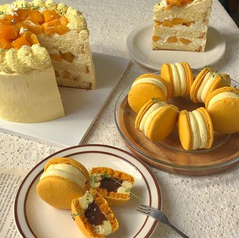 Yellow Foods Aesthetic, Yellow Dessert Aesthetic, Yellow Desserts Aesthetic, Yellow Aesthetic Food, Yellow Desserts, Yellow Core, Yellow Food, Yellow Aesthetic Pastel, Yellow Foods