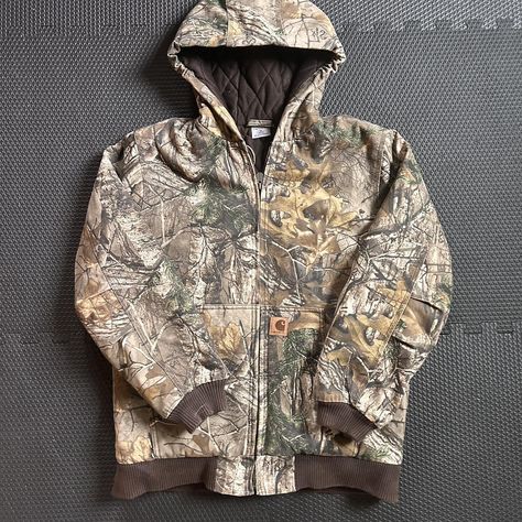 Camo Carhartt Jacket 🍂 Size Youth XL Shoulder To... - Depop Camo Carhartt Jacket Outfit, Camo Carhartt Jackets, Carhartt Camo Jacket, Camo Jacket Outfits For Women, Carhartt Hoodie Outfit, Carhartt Jacket Outfit Woman, Carhartt Jacket Women's, Camo Hoodie Outfit, Carhartt Jacket Outfit