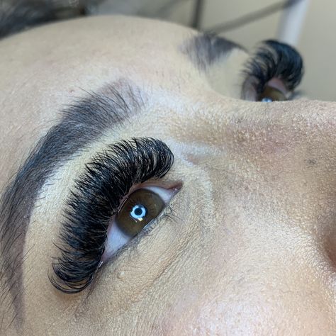 Same Length Lash Extensions, Best Lash Extensions, Lashes Tutorial, Lashes Fake Eyelashes, Volume Lash Extensions, Eyelash Extensions Styles, Lash Extensions Styles, Eyelash Extentions, Pretty Lashes