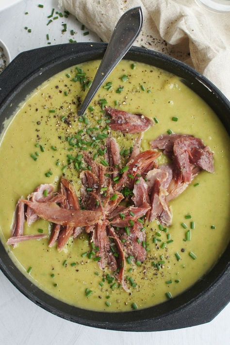 Pea Ham Soup Recipes, Creamy Pea Soup, Pea And Ham Soup Recipe, Soup Recipes Ham, Summer Soup Ideas, Ham And Pea Soup, Ham Soups, Pea Ham Soup, Split Pea Ham Soup